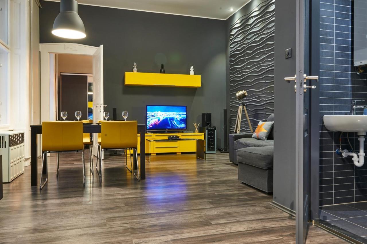 Central Location Yellow-Black Apartment Βουδαπέστη Εξωτερικό φωτογραφία